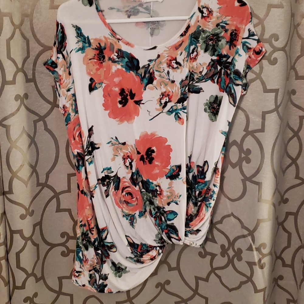 Beautiful Reb & J top